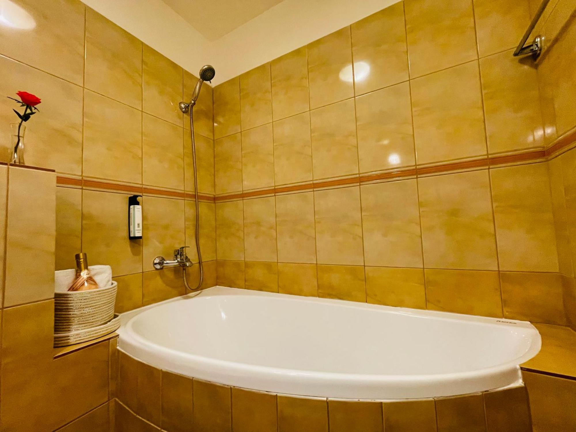 Hotel Majovey Ζιλίνα Εξωτερικό φωτογραφία
